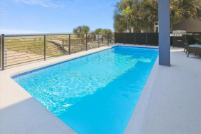 7 Singleton Beach Place- Oceanfront, Private Pool, Renovated, FREE Activities Included